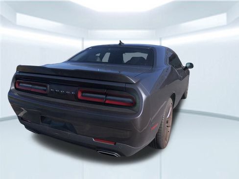 Used 2022 Dodge Challenger GT w/ Plus Package image 18