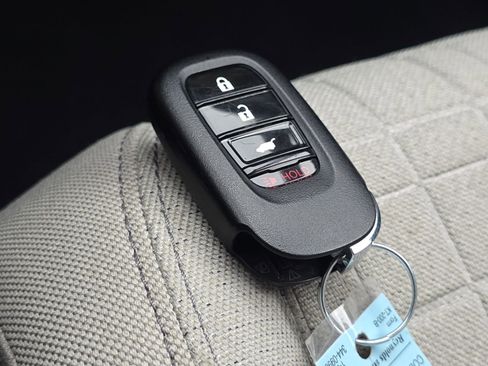 Certified 2024 Honda HR-V LX image 30