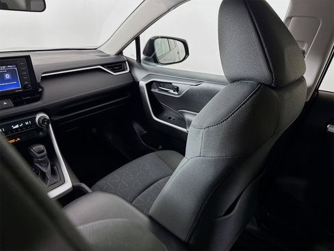 Certified 2022 Toyota RAV4 XLE image 20