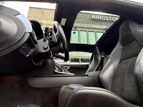 Used 2018 Jaguar F-TYPE Coupe image 11