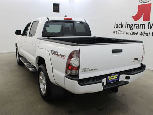 Used 2014 Toyota Tacoma PreRunner w/ TRD Sport Package image 3