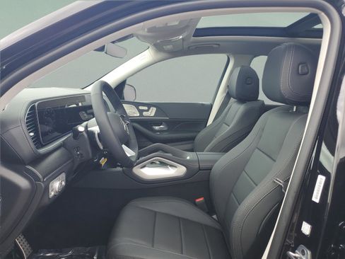 New 2026 Mercedes-Benz GLS 450 4MATIC image 24