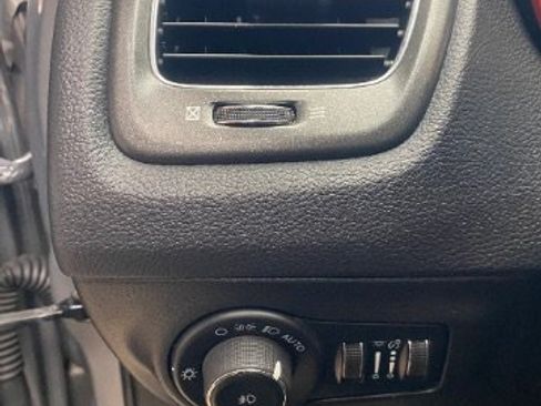 Used 2021 Jeep Compass Trailhawk AWD/4WD image 23