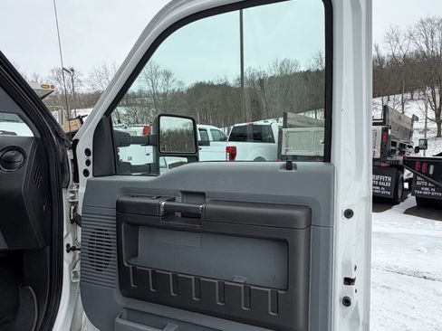 Used 2016 Ford F350 XL w/ Power Equipment Group image 41