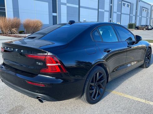 Used 2019 Volvo S60 T6 Momentum w/ Premium Package image 6