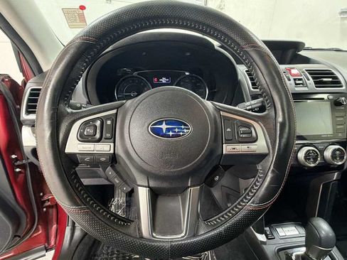 Used 2017 Subaru Forester 2.5i Touring AWD/4WD image 16