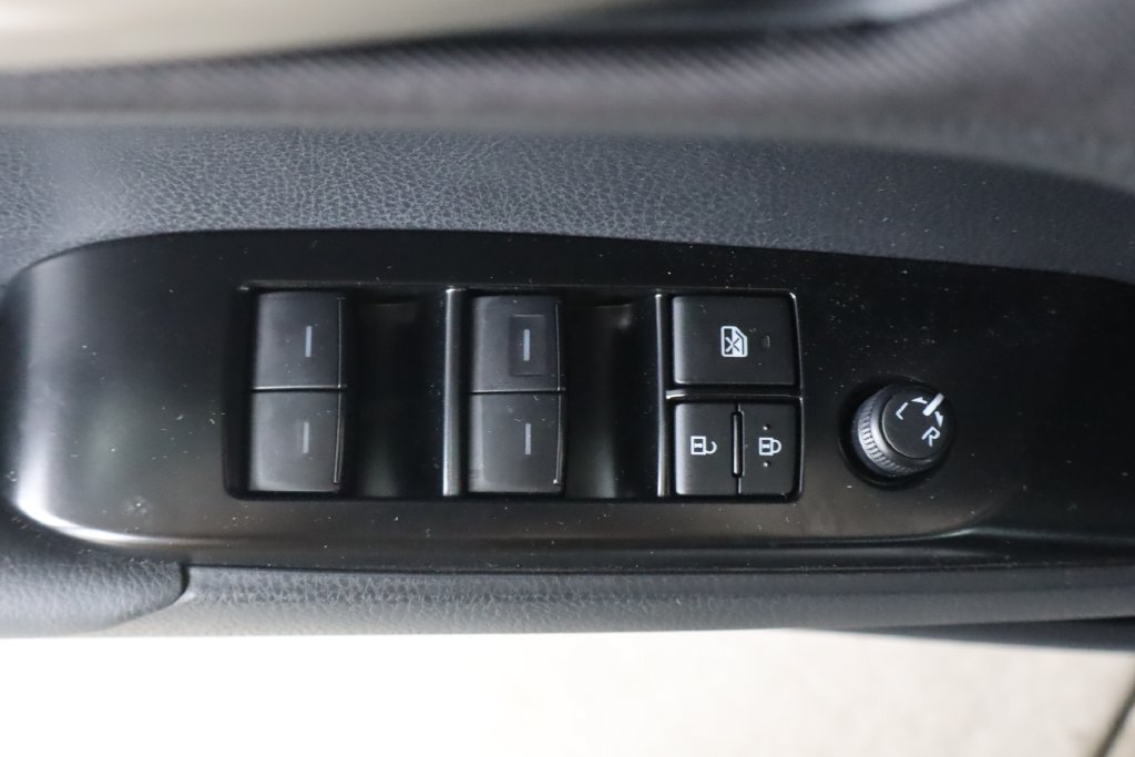 Used 2026 Toyota Camry LE FWD image 13
