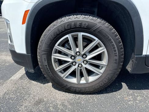 Used 2022 Chevrolet Traverse LT AWD/4WD image 10