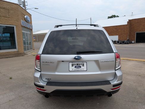 Used 2011 Subaru Forester 2.5X Touring w/ Rugged Pkg 1F AWD/4WD image 7