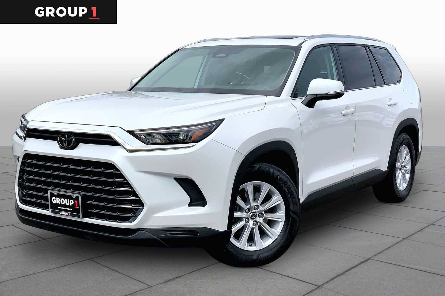 Used 2025 Toyota Grand Highlander AWD image 1
