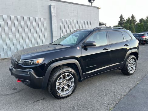 Used 2021 Jeep Cherokee Trailhawk w/ Trailer Tow Group image 1