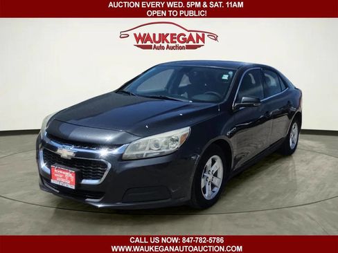 Used 2015 Chevrolet Malibu LT FWD image 1