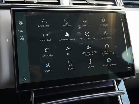 Used 2026 Land Rover Range Rover Velar Dynamic SE image 19