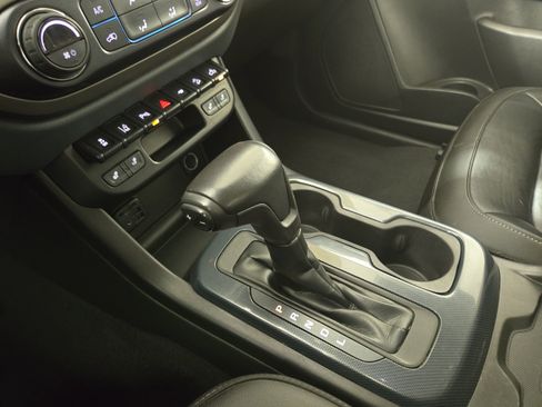 Used 2021 Chevrolet Colorado Z71 w/ Safety Package image 22