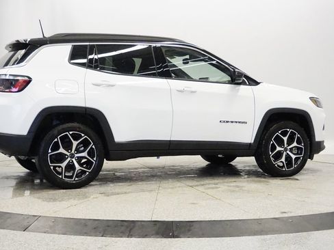 New 2026 Jeep Compass Limited image 10