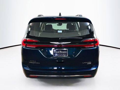 Used 2023 Chrysler Pacifica Limited AWD/4WD image 20