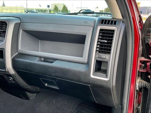 Used 2019 RAM 1500 Tradesman w/ Chrome Plus Package image 17