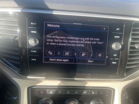 Used 2023 Volkswagen Atlas SE w/ Panoramic Sunroof Package image 21