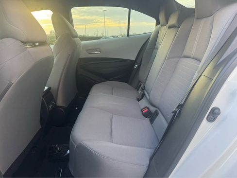 Used 2024 Toyota Corolla SE image 19