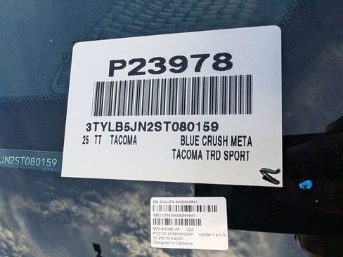Used 2025 Toyota Tacoma TRD Sport AWD/4WD image 34