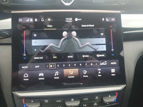 Used 2022 Maserati Quattroporte Modena Q4 image 18