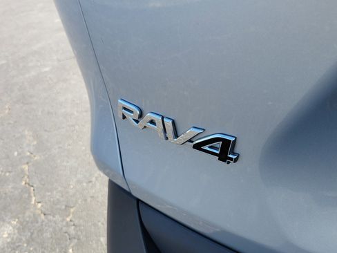 Used 2024 Toyota RAV4 XLE image 10