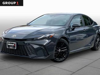 Used 2025 Toyota Camry SE FWD video 1