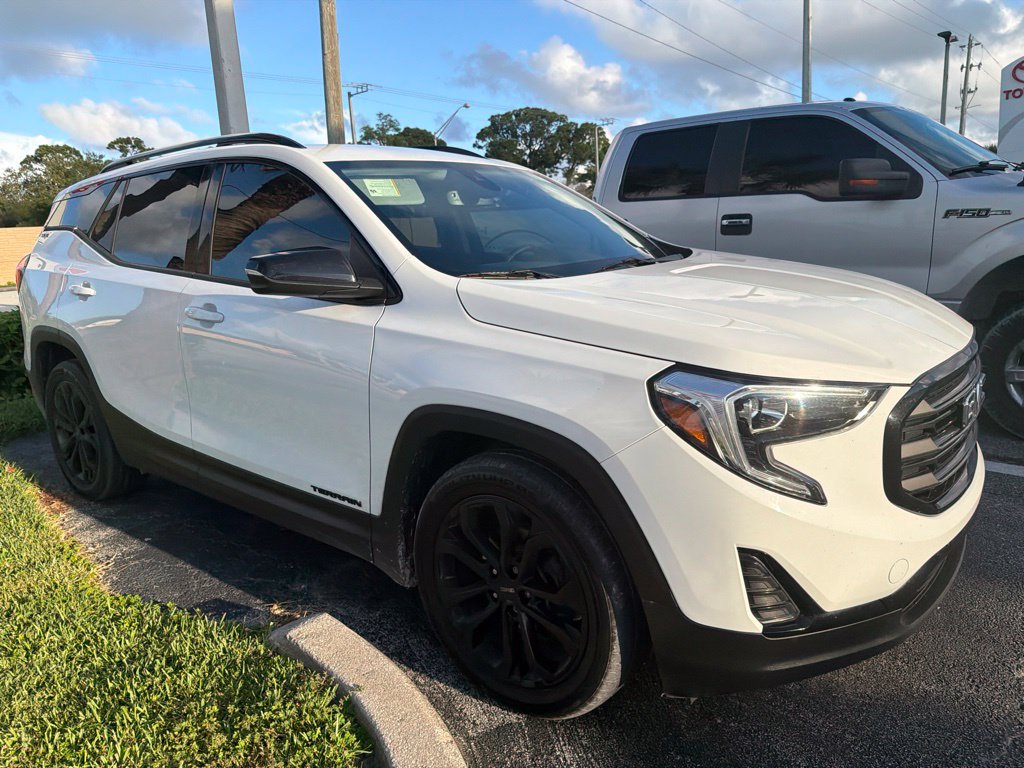 Used 2020 GMC Terrain SLE w/ Driver Convenience Package FWD image 5
