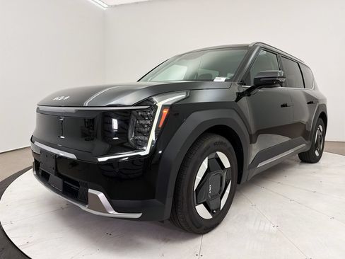Certified 2024 Kia EV9 Wind AWD/4WD image 15