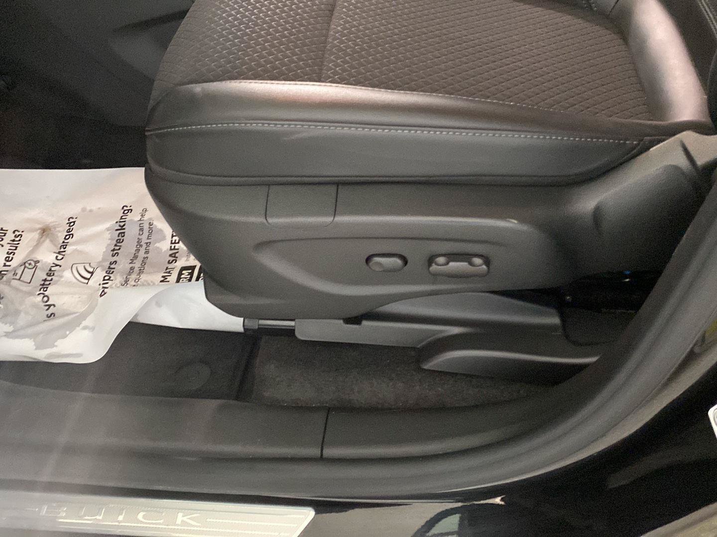 Used 2022 Buick Encore Preferred w/ Safety Package AWD/4WD image 11