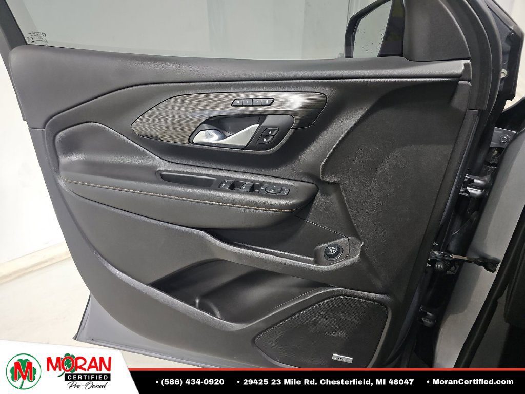 Used 2019 GMC Terrain SLT w/ Preferred Package FWD image 17
