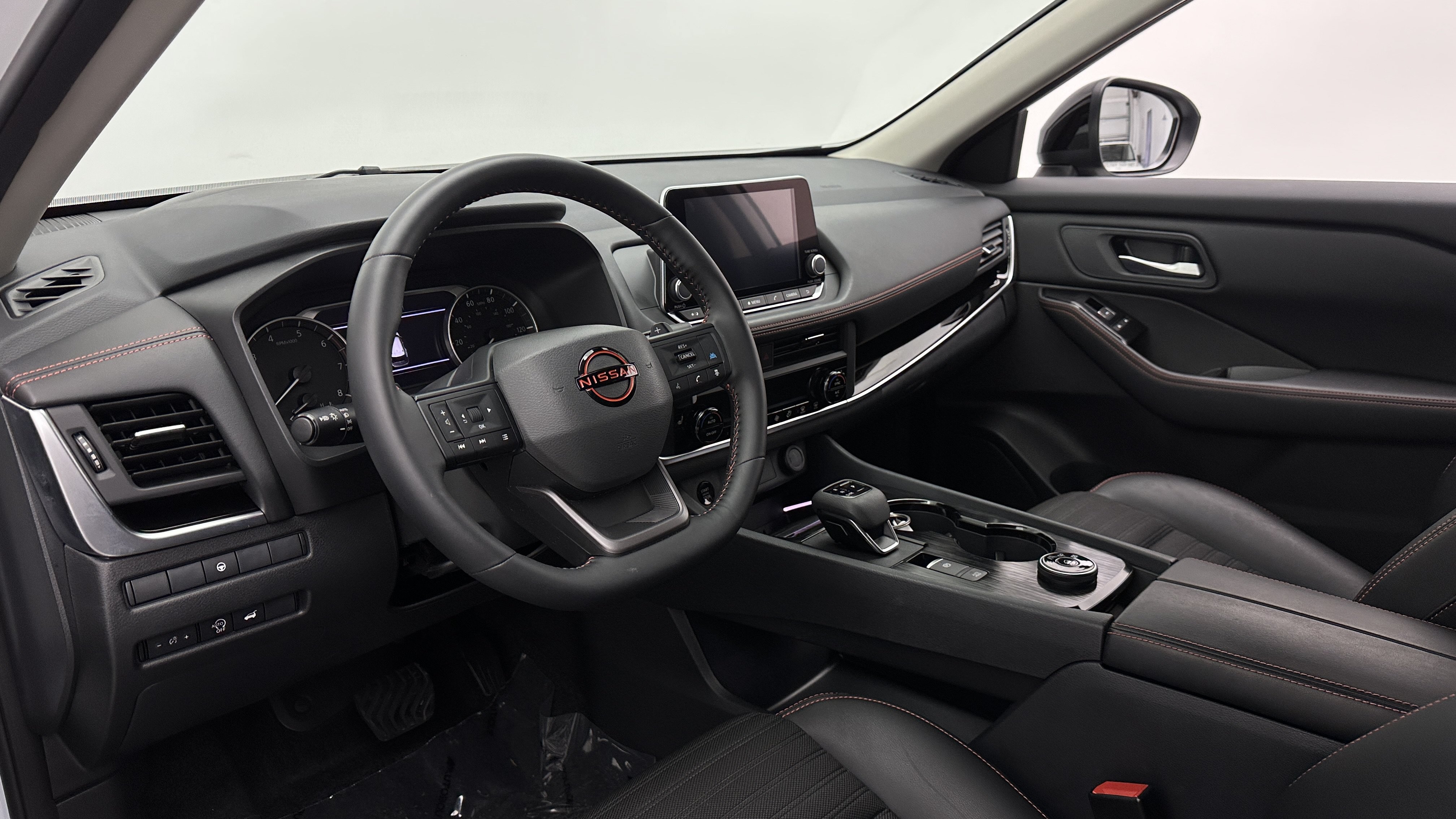 Used 2025 Nissan Rogue SV w/ Rock Creek Premium Package AWD/4WD image 10