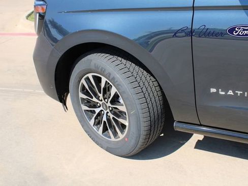 New 2025 Ford Expedition Max Platinum image 5