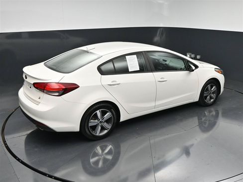 Used 2018 Kia Forte S FWD image 13