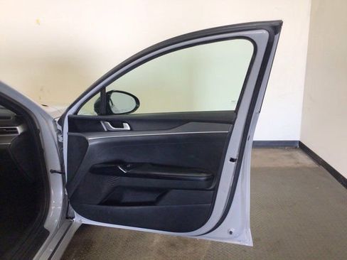 Used 2022 Kia K5 GT-Line w/ GT-Line Awd Premium Package image 15