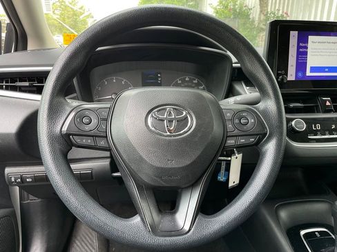 Used 2024 Toyota Corolla LE FWD image 16
