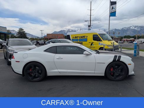Used 2015 Chevrolet Camaro SS w/ SS Performance Package RWD image 2