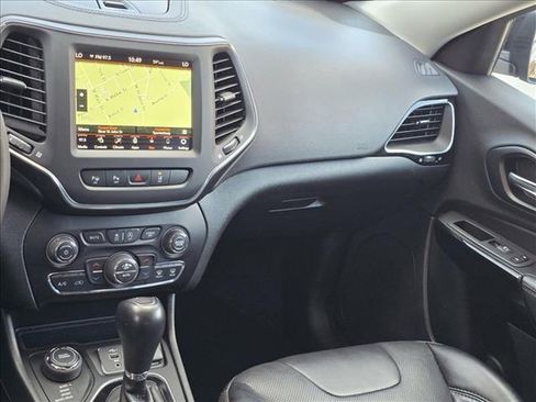 Used 2023 Jeep Cherokee Altitude Lux image 9