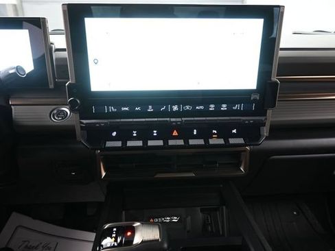 Used 2025 GMC Hummer EV 3X w/ Battery Pack, 24 Module Pack AWD/4WD image 10