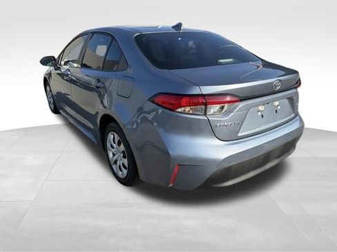 Used 2024 Toyota Corolla LE FWD image 6