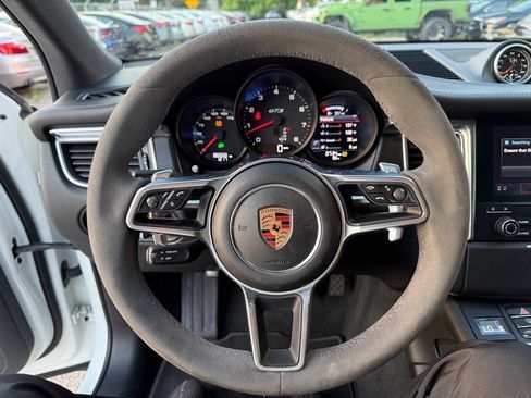Used 2018 Porsche Macan GTS AWD/4WD image 21