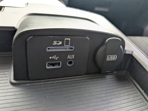 Used 2013 RAM 1500 R/T w/ Comfort Group image 39