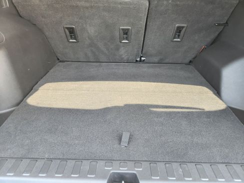 Used 2022 Chevrolet Equinox LT FWD image 24
