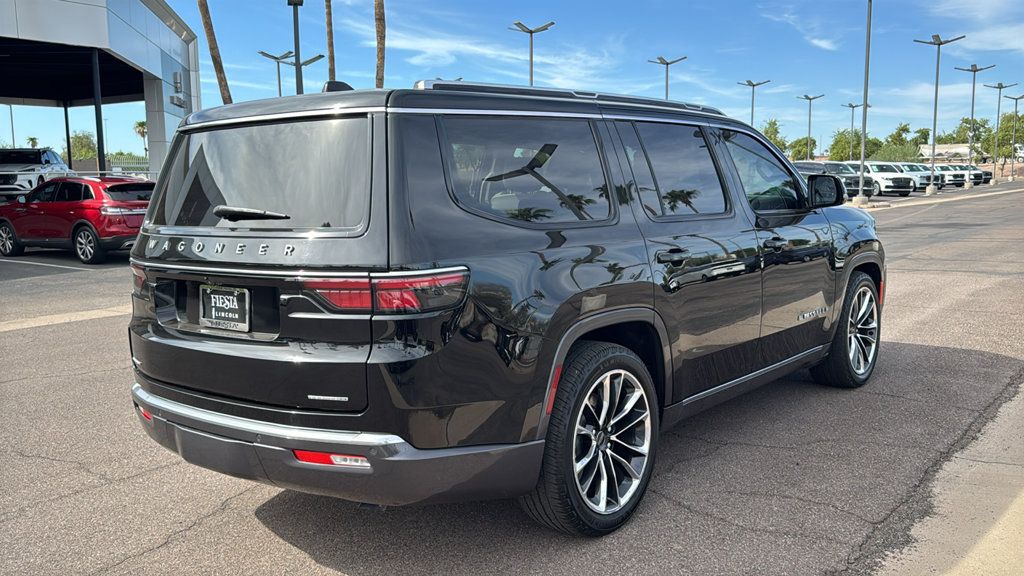 Used 2022 Jeep Wagoneer Series III w/ Premium Group I AWD/4WD image 30