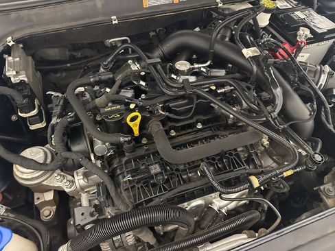 Used 2020 Ford Fusion SE image 40