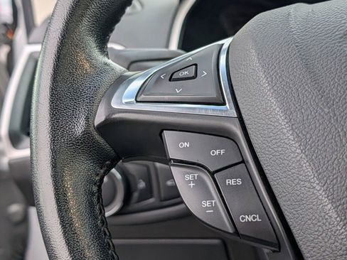 Used 2018 Ford Edge SEL w/ Equipment Group 201A image 31