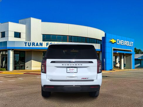 Used 2023 Chevrolet Suburban RST w/ Luxury Package image 4