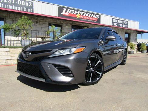 Used 2020 Toyota Camry XSE w/ Navigation Package image 1