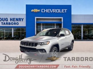 Used 2025 Jeep Compass Trailhawk AWD/4WD video 1