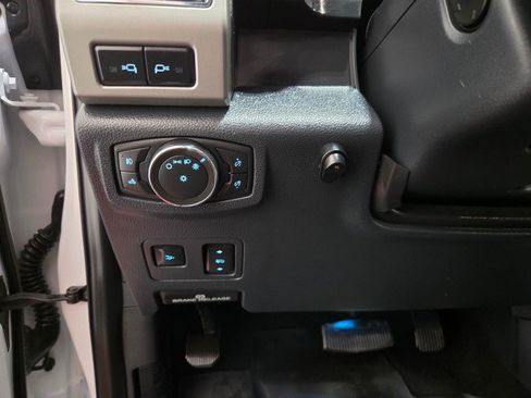 Used 2022 Ford F250 Lariat w/ Lariat Ultimate Package image 40